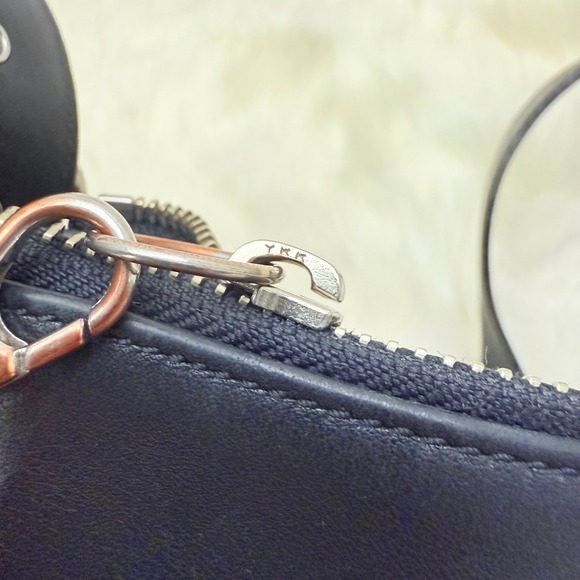 Coach | Vintage Leather Hobo Crossbody in Black - 9362 - Picture 9 of 9